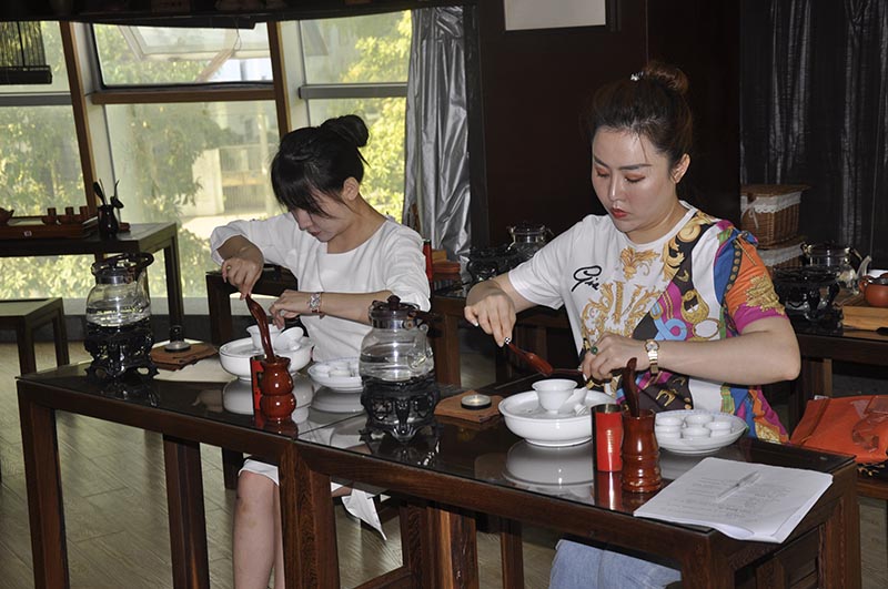 学茶艺怎么选茶艺师培训机构? 天晟茶艺培训学校